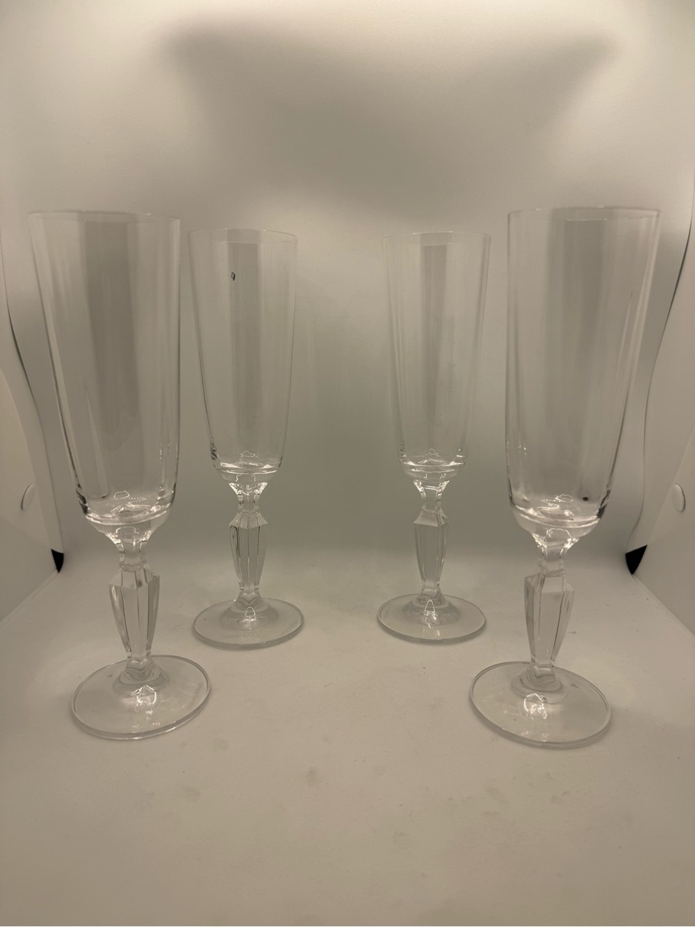 4 Villeroy & Boch Antonia fluted champagne glasses With a distinctively cut stem